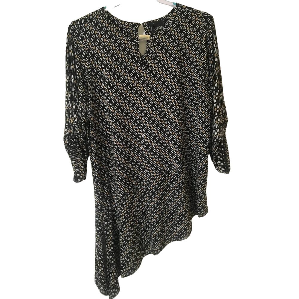 New Directions Large Asymmetrical Top with Adjustable 34 Sleeves and Side Slits